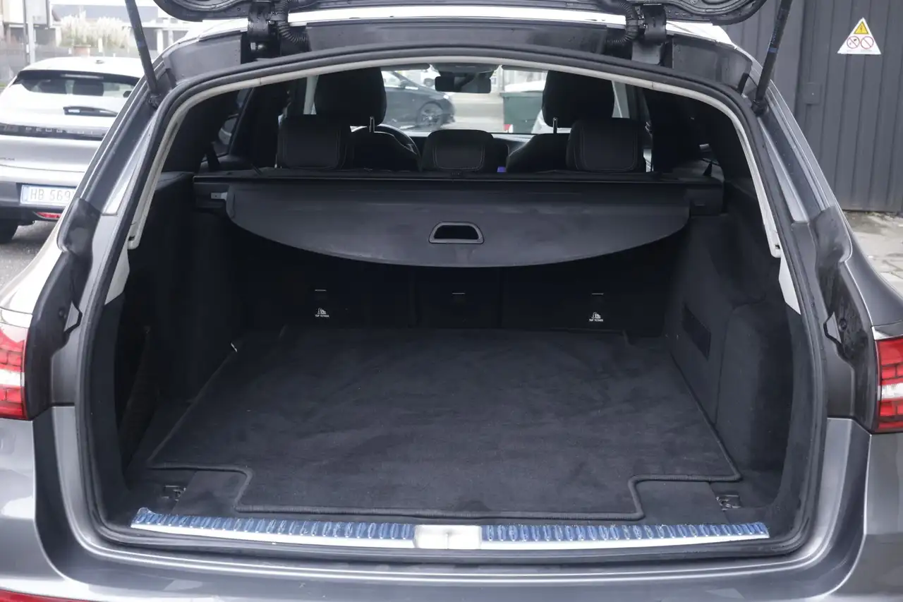 Mercedes-Benz E 220 Mercedes-Benz Classe E 220 d Mild hybrid S.W. 4Matic Auto Premium Plus Unicoproprietario 20