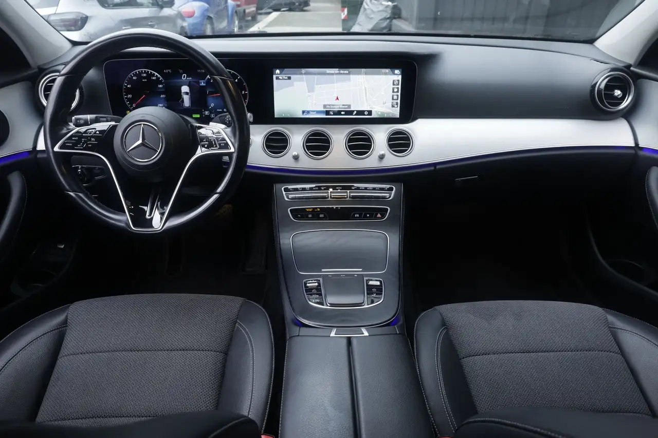 Mercedes-Benz E 220 Mercedes-Benz Classe E 220 d Mild hybrid S.W. 4Matic Auto Premium Plus Unicoproprietario 2