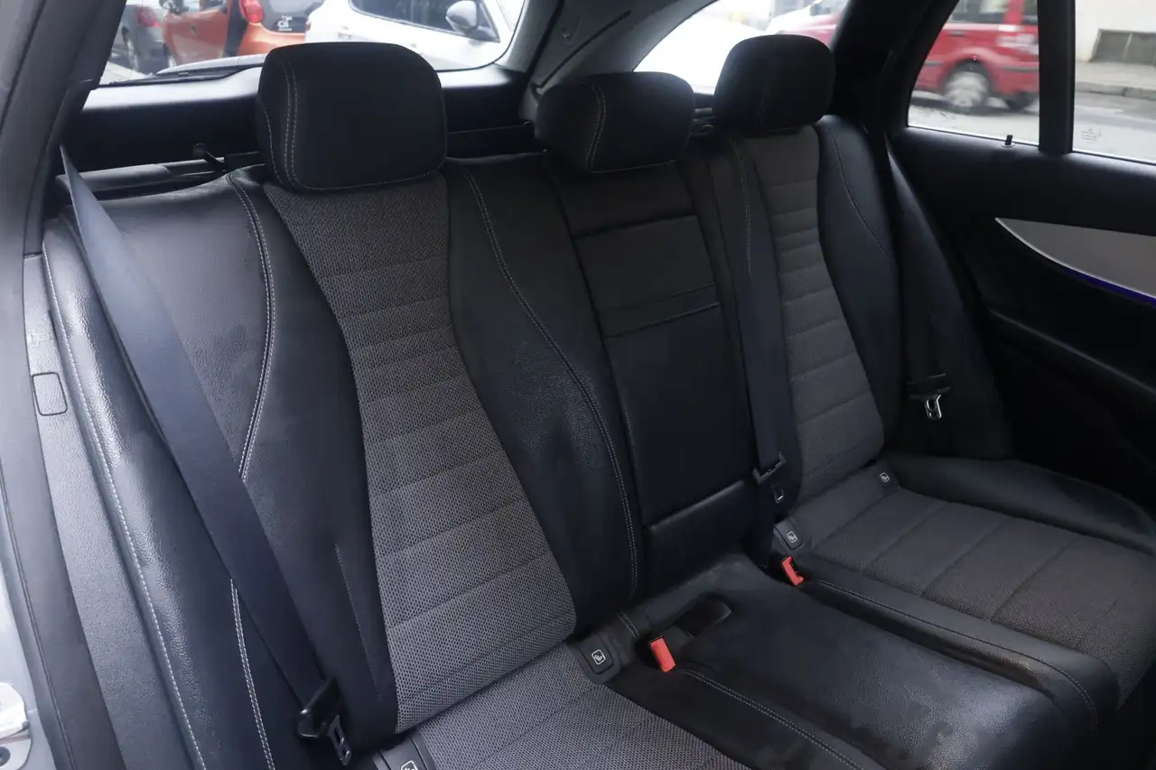 Mercedes-Benz E 220 Mercedes-Benz Classe E 220 d Mild hybrid S.W. 4Matic Auto Premium Plus Unicoproprietario 14