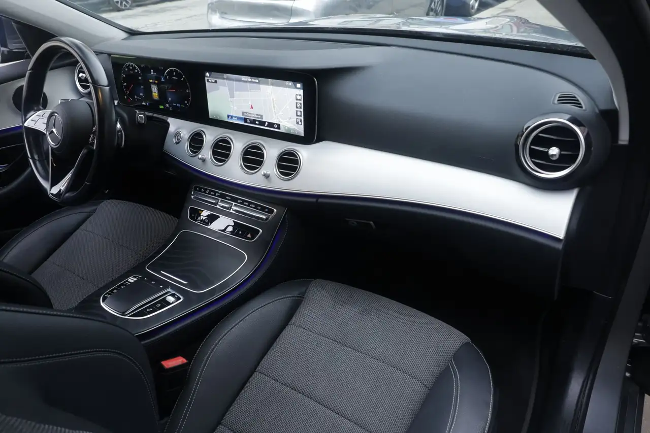 Mercedes-Benz E 220 Mercedes-Benz Classe E 220 d Mild hybrid S.W. 4Matic Auto Premium Plus Unicoproprietario 10