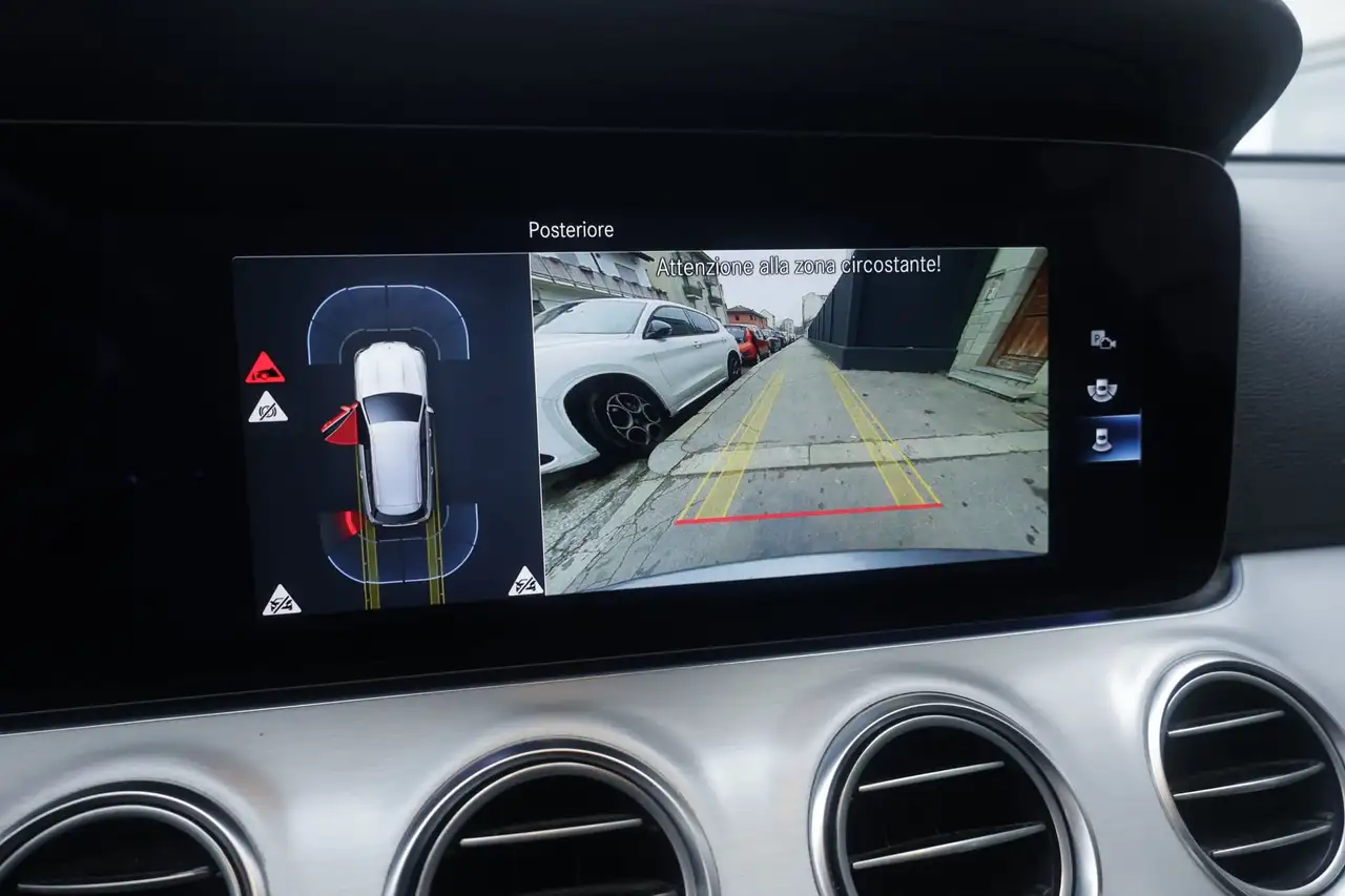 Mercedes-Benz E 220 Mercedes-Benz Classe E 220 d Mild hybrid S.W. 4Matic Auto Premium Plus Unicoproprietario 8