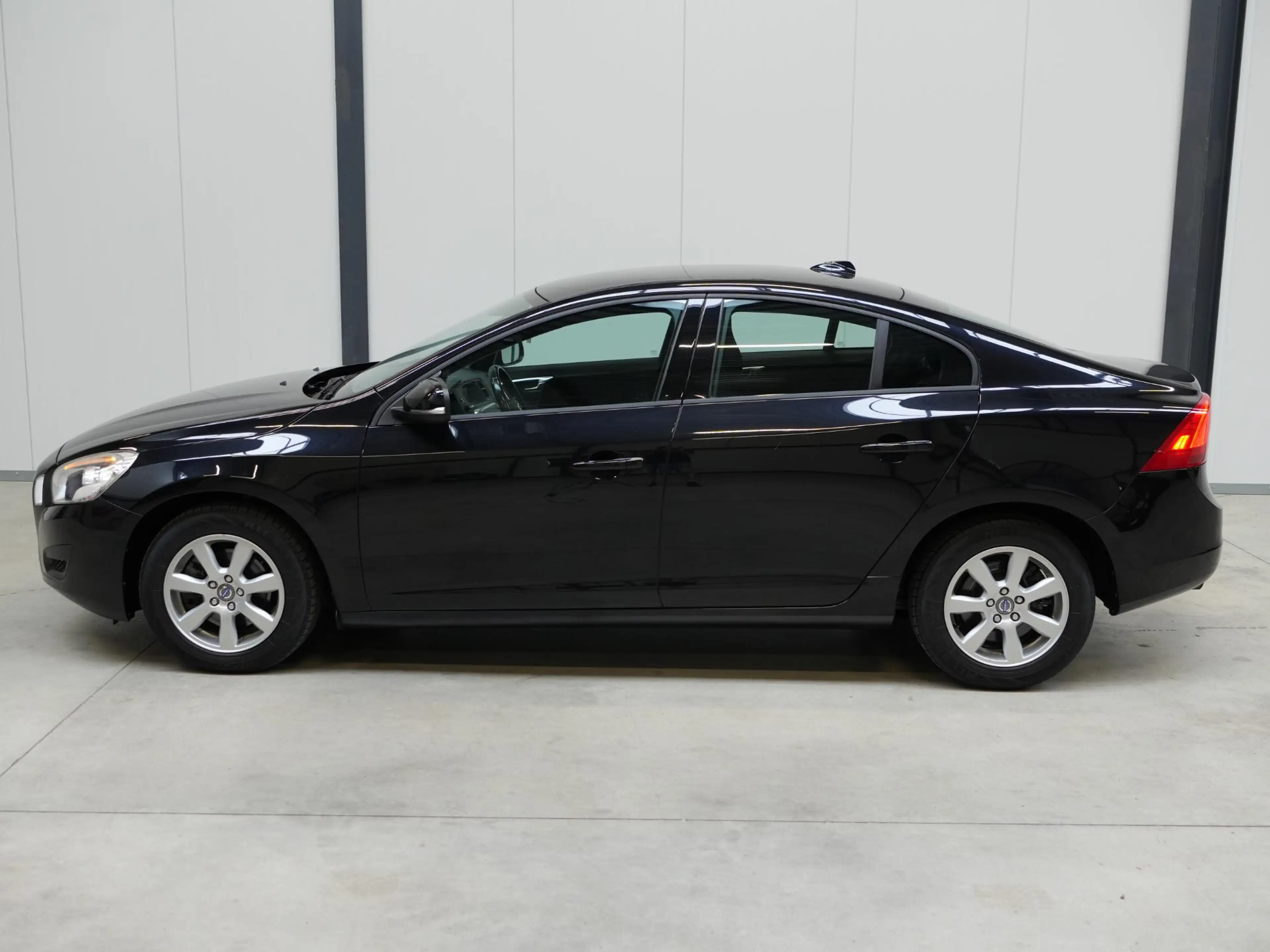 Volvo S60 1.6 T3 Kinetic ✅All Season✅Navi✅Clima✅Parkeersens✅ — photo 24