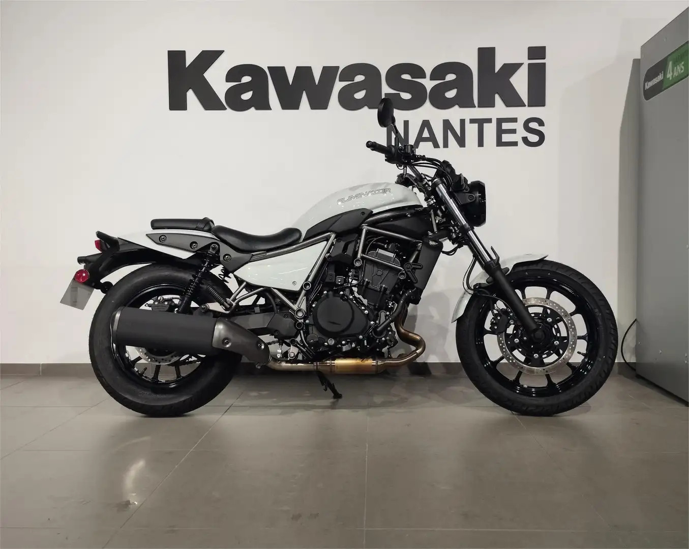 Kawasaki Eliminator 500 Blanc - 2