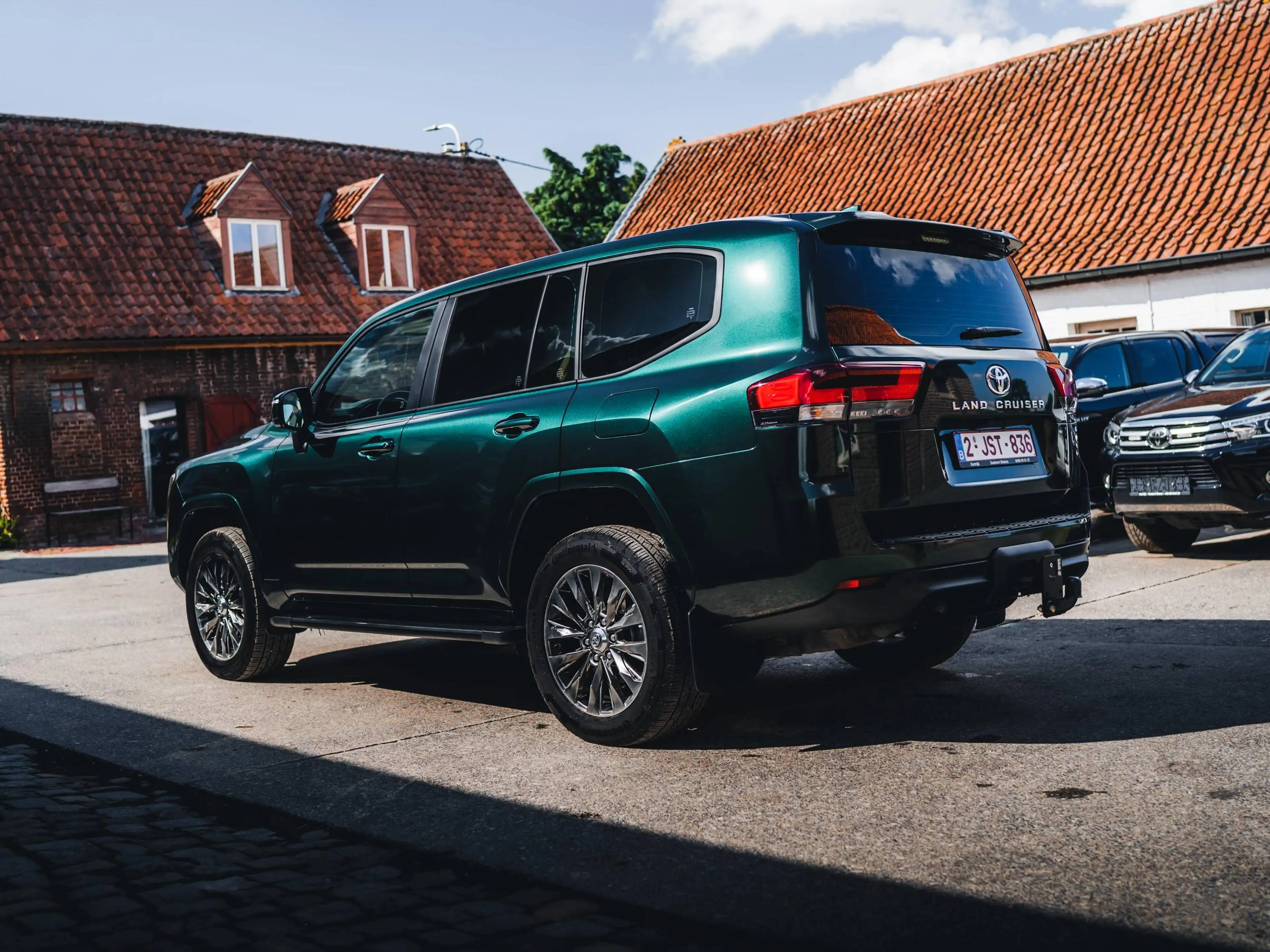 Toyota Land Cruiser 300 met Belgische registratie eu conformity — photo 3