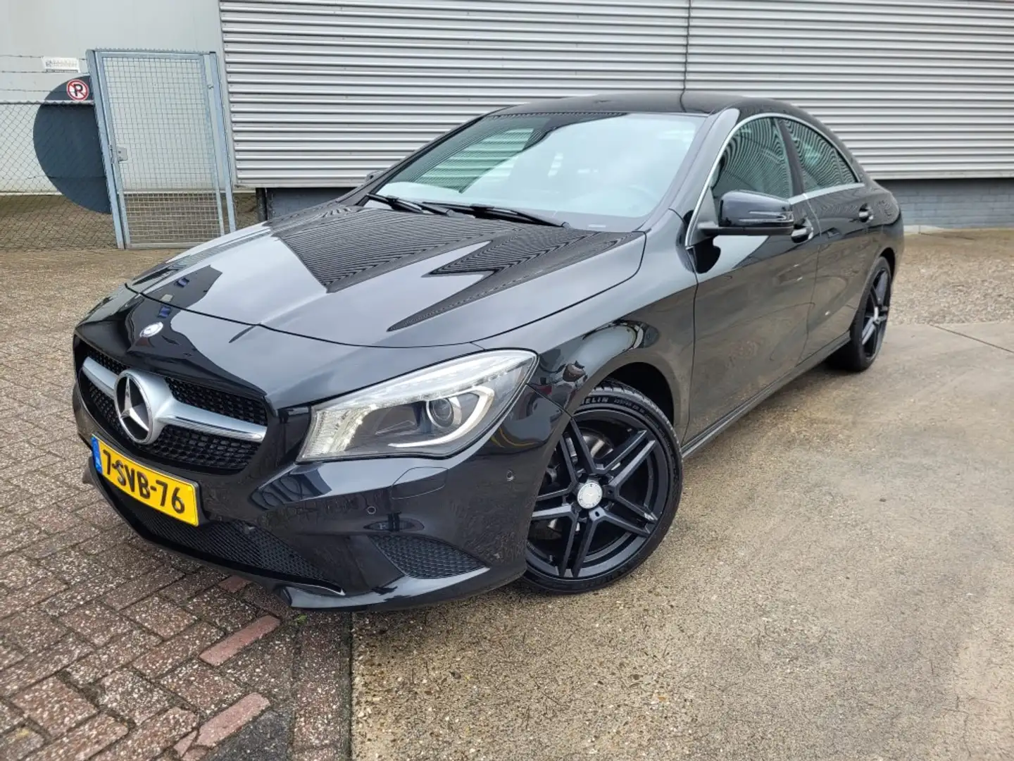 Mercedes-Benz CLA 200 Ambition trekhaak afneembaar Zwart - 1