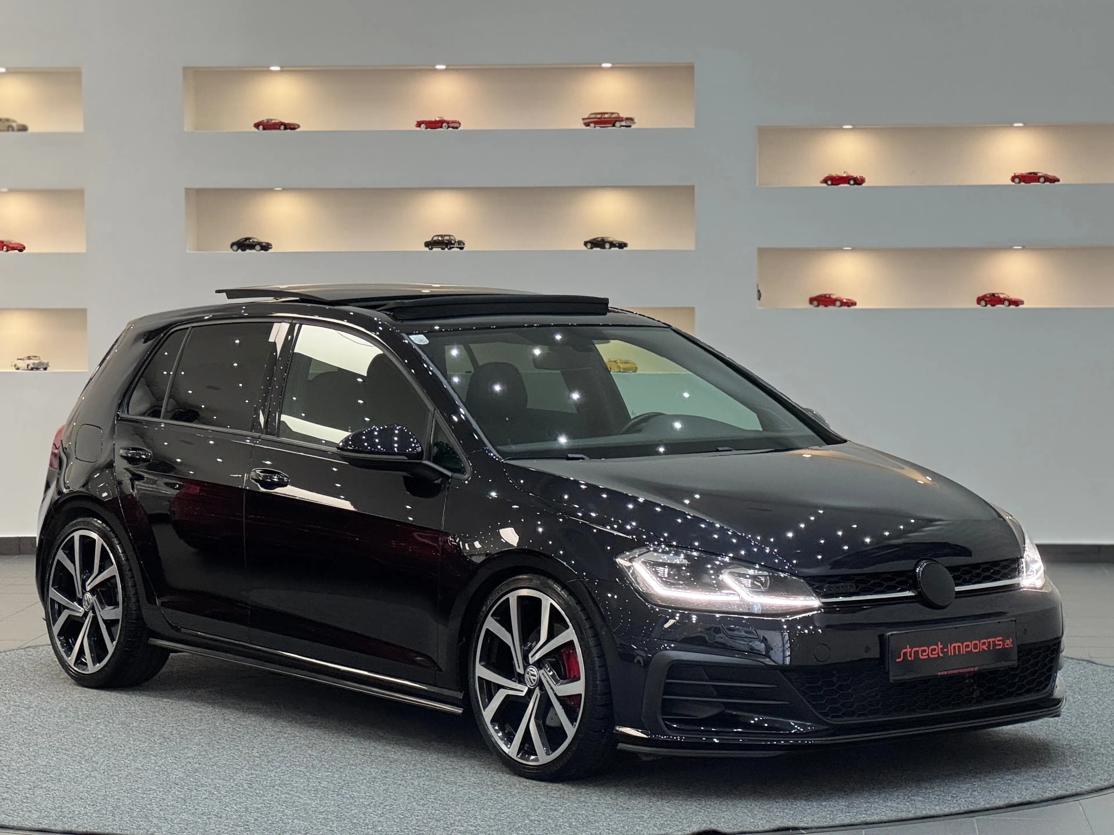Volkswagen Golf GTD LCI Facelift *Pano*Virtual*DYNAUDIO*19Zoll — photo 6
