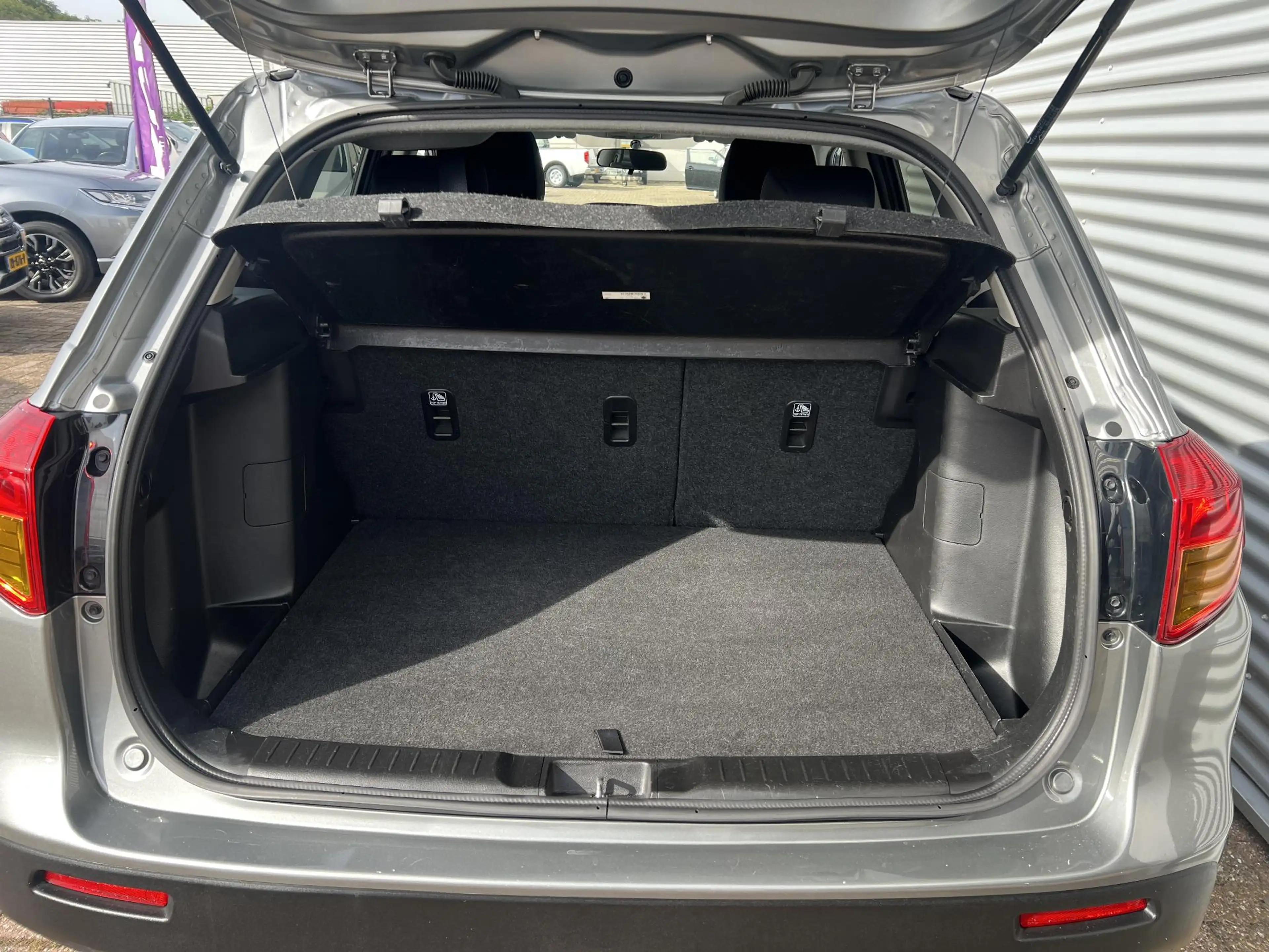 Suzuki Vitara 1.6 Exclusive — photo 13