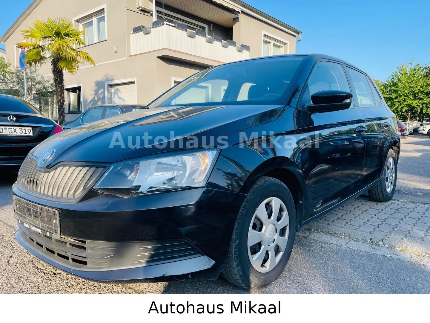 Skoda Fabia Active Schwarz - 2