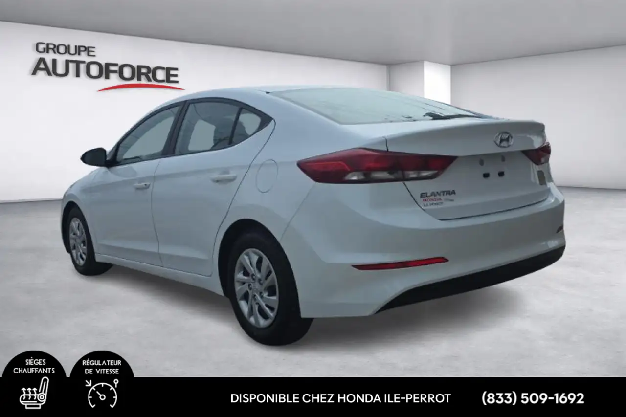 Hyundai ELANTRA снимка Hyundai ELANTRA