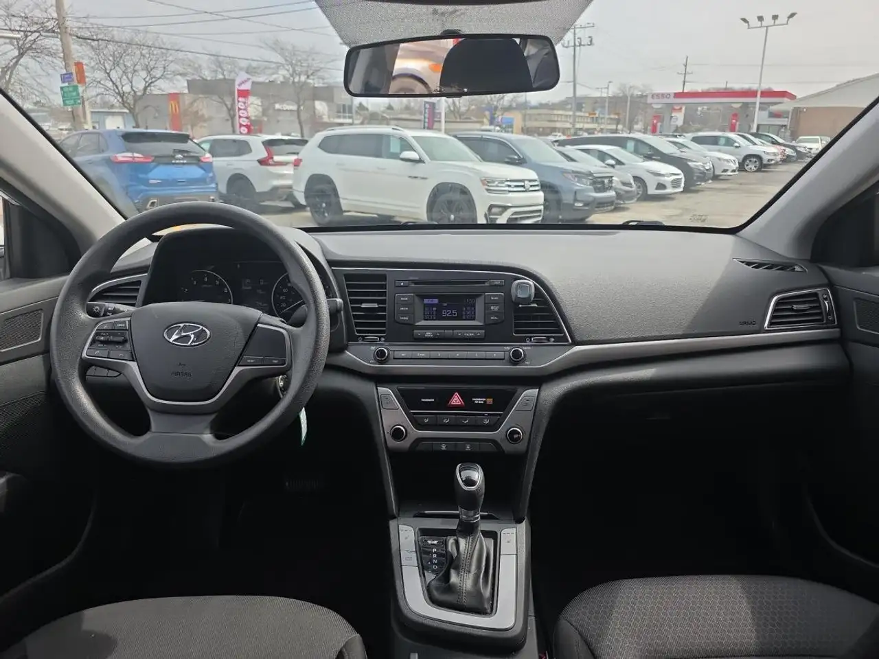 Hyundai ELANTRA снимка Hyundai ELANTRA