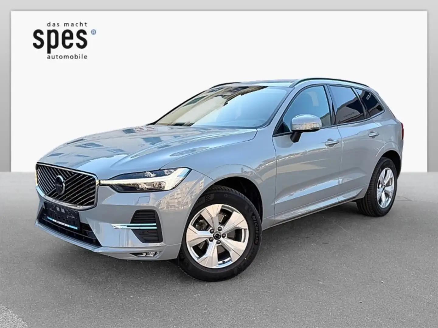 Volvo XC60 B5 AWD Core Grau - 2