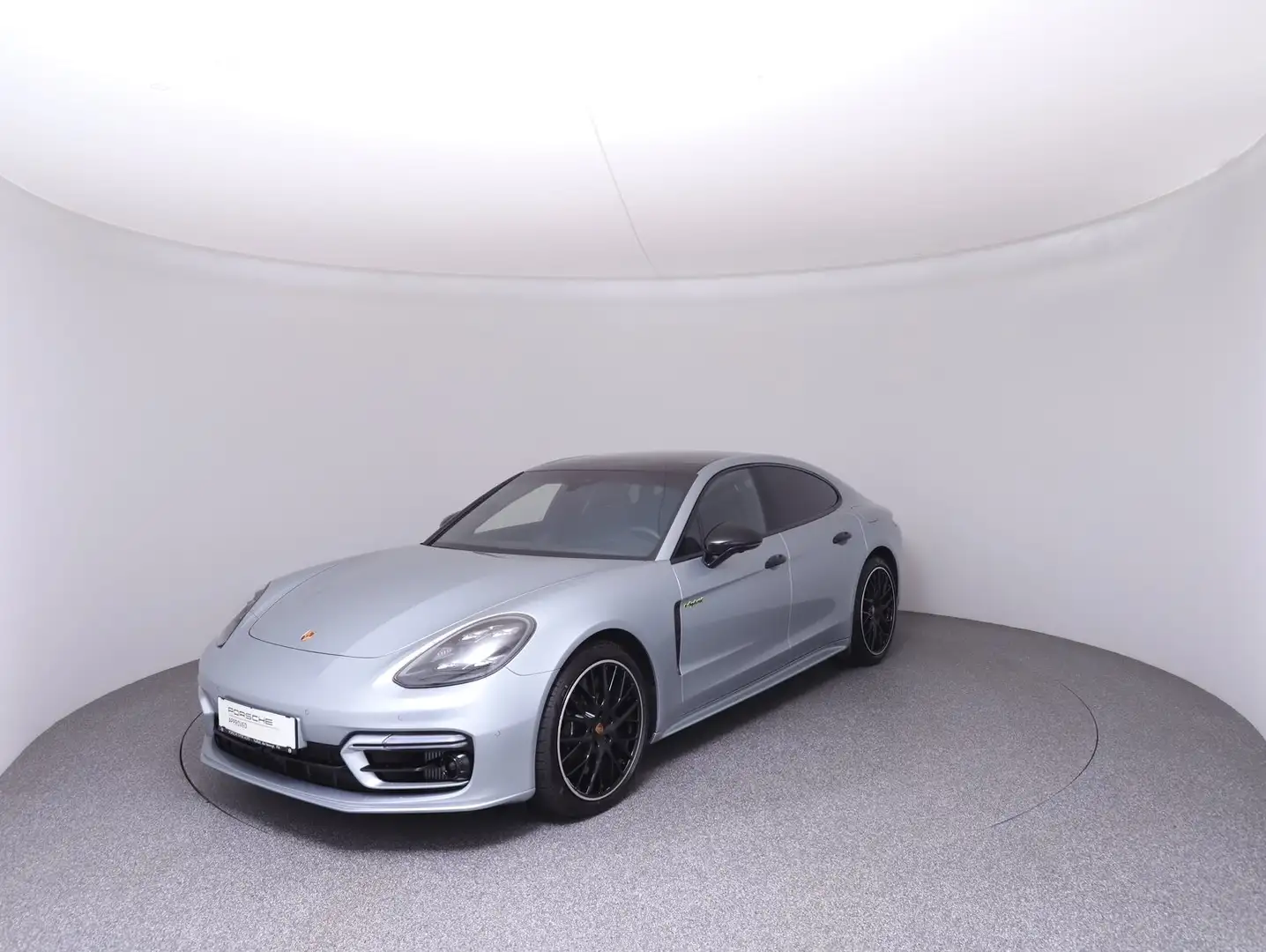 Porsche Panamera Turbo S E-Hybrid Grau - 1