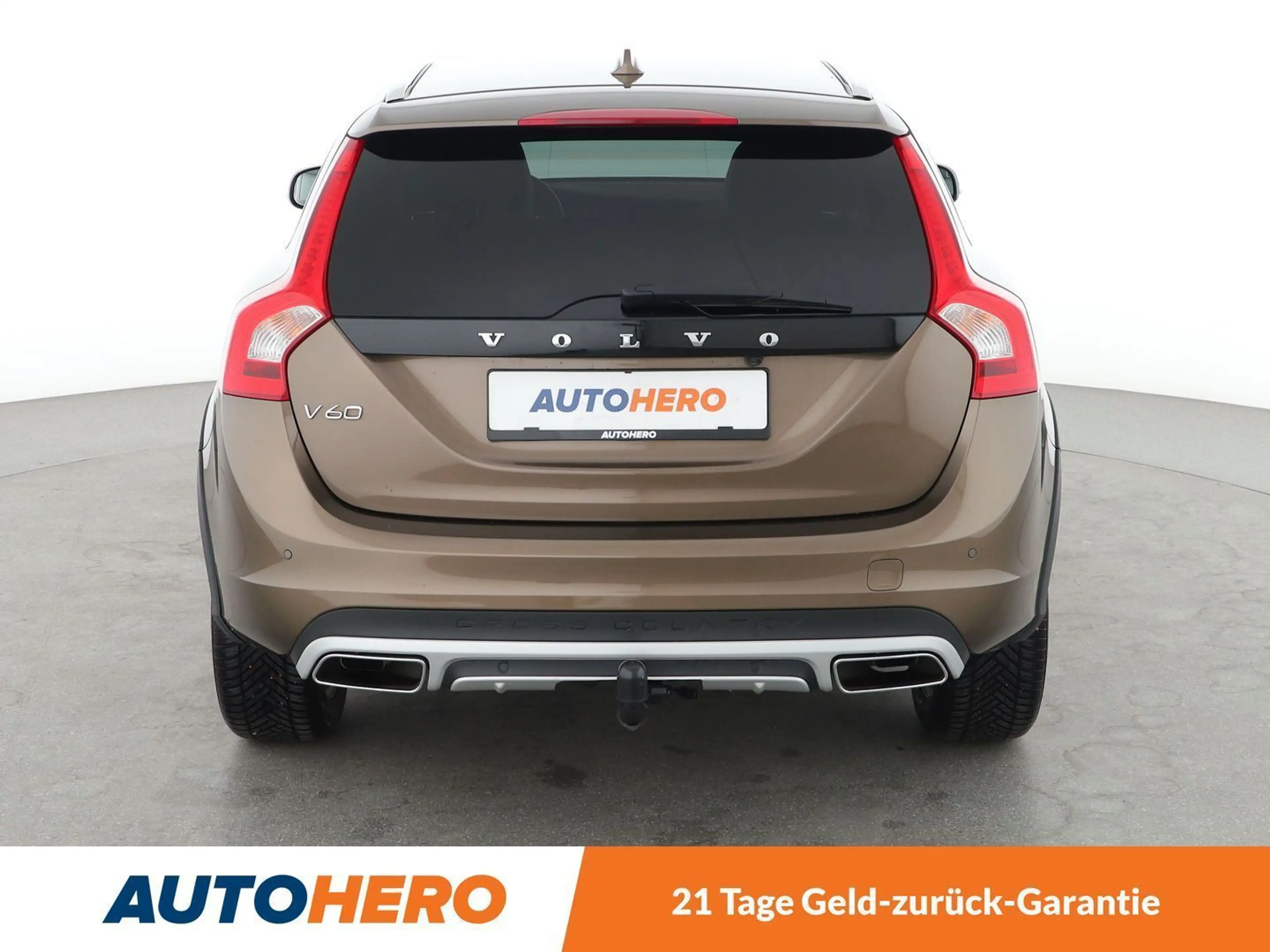 Volvo V60 Cross Country 2.4 D4 Pro AWD Aut.*NAVI*PDC*TEMPO*SHZ* — photo 5