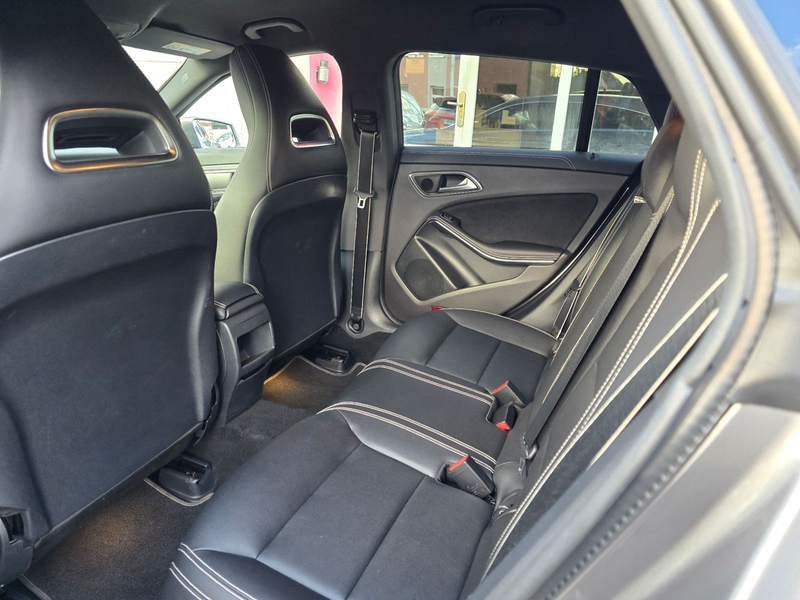 Mercedes-Benz CLA 200 7G-tronic|AMG-Styling|Automatik|Kamera — photo 11