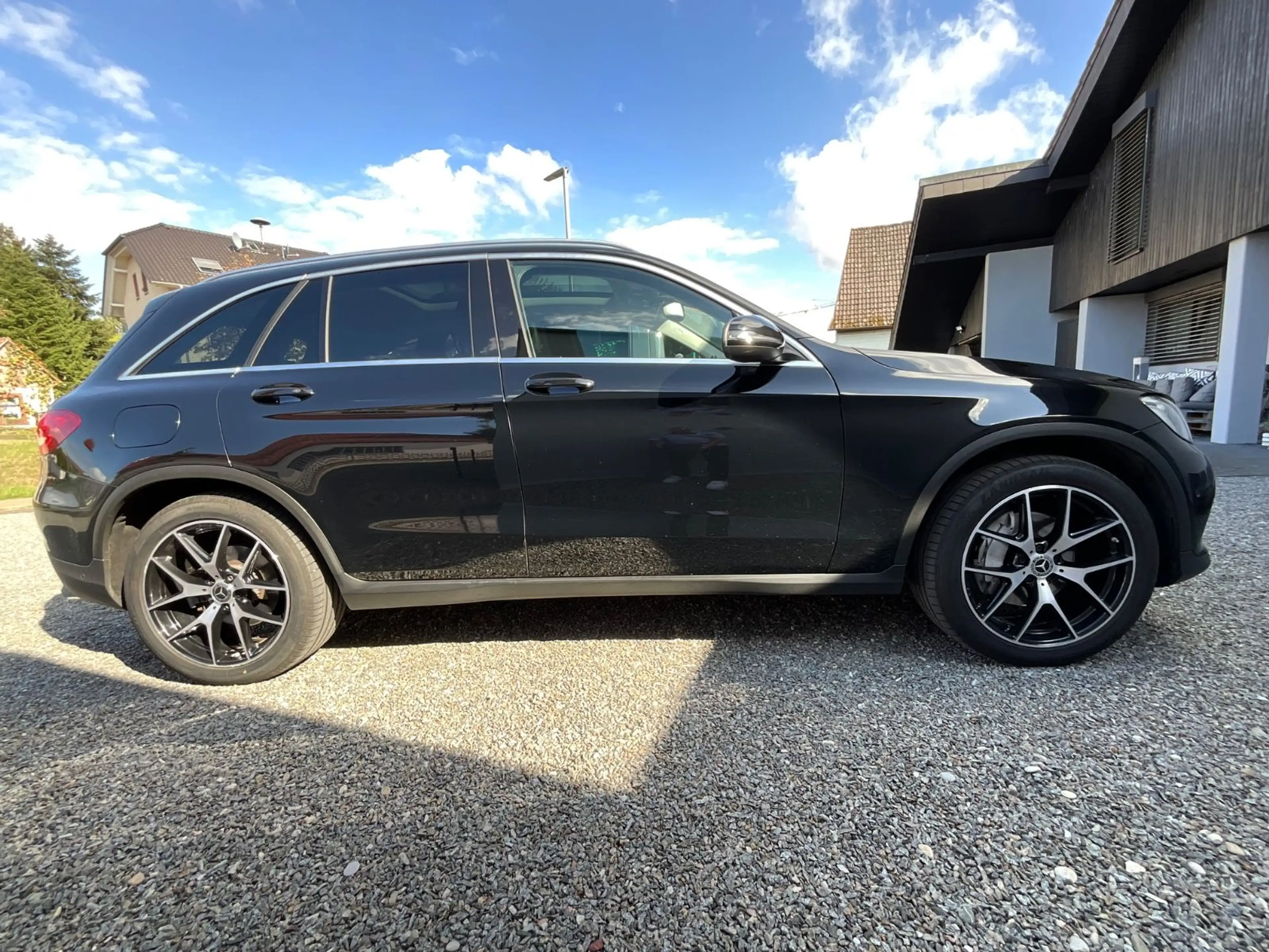 Mercedes-Benz GLC 250 d 4Matic Pano Standheizung AHK — photo 5