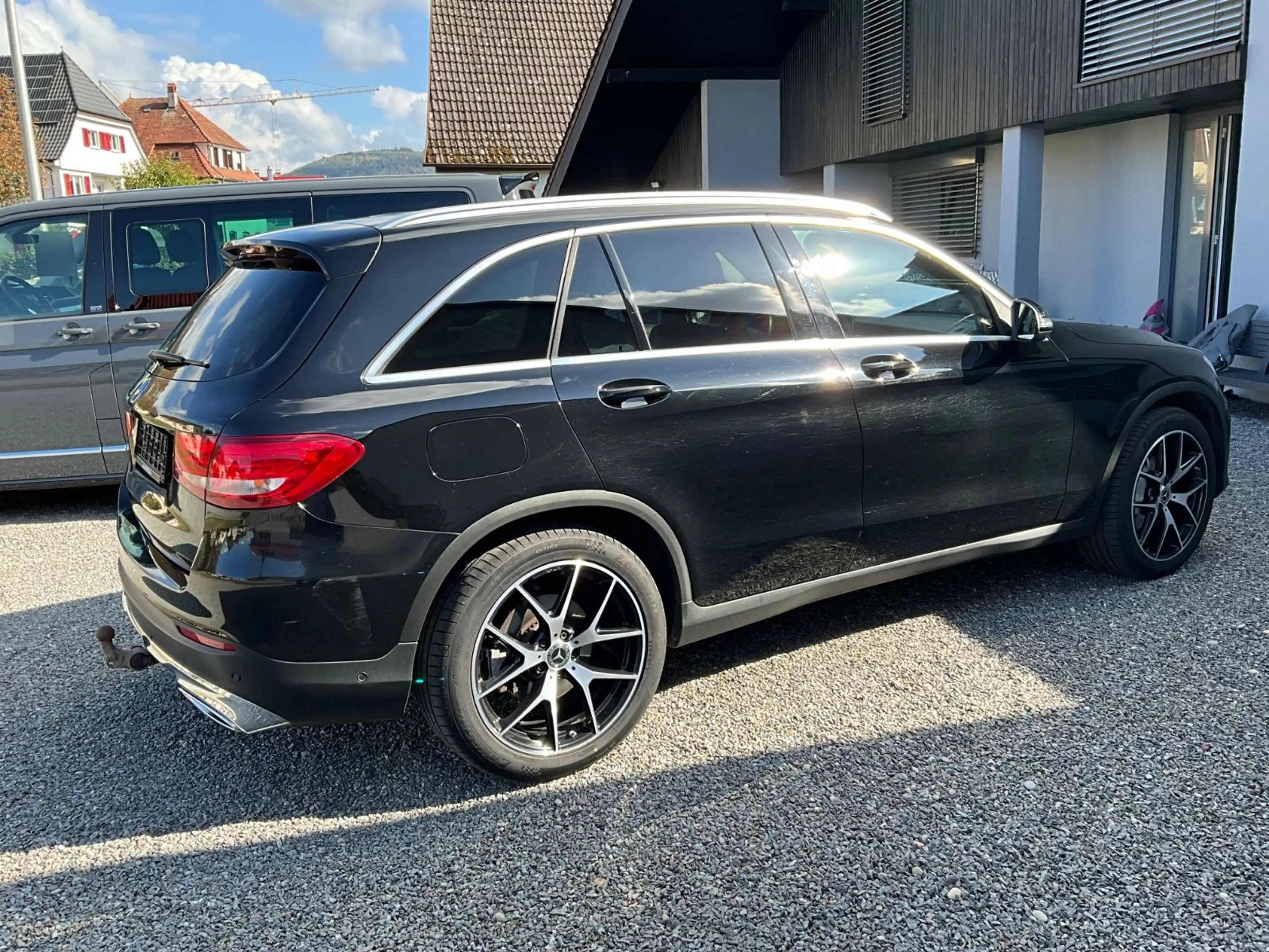 Mercedes-Benz GLC 250 d 4Matic Pano Standheizung AHK — photo 6