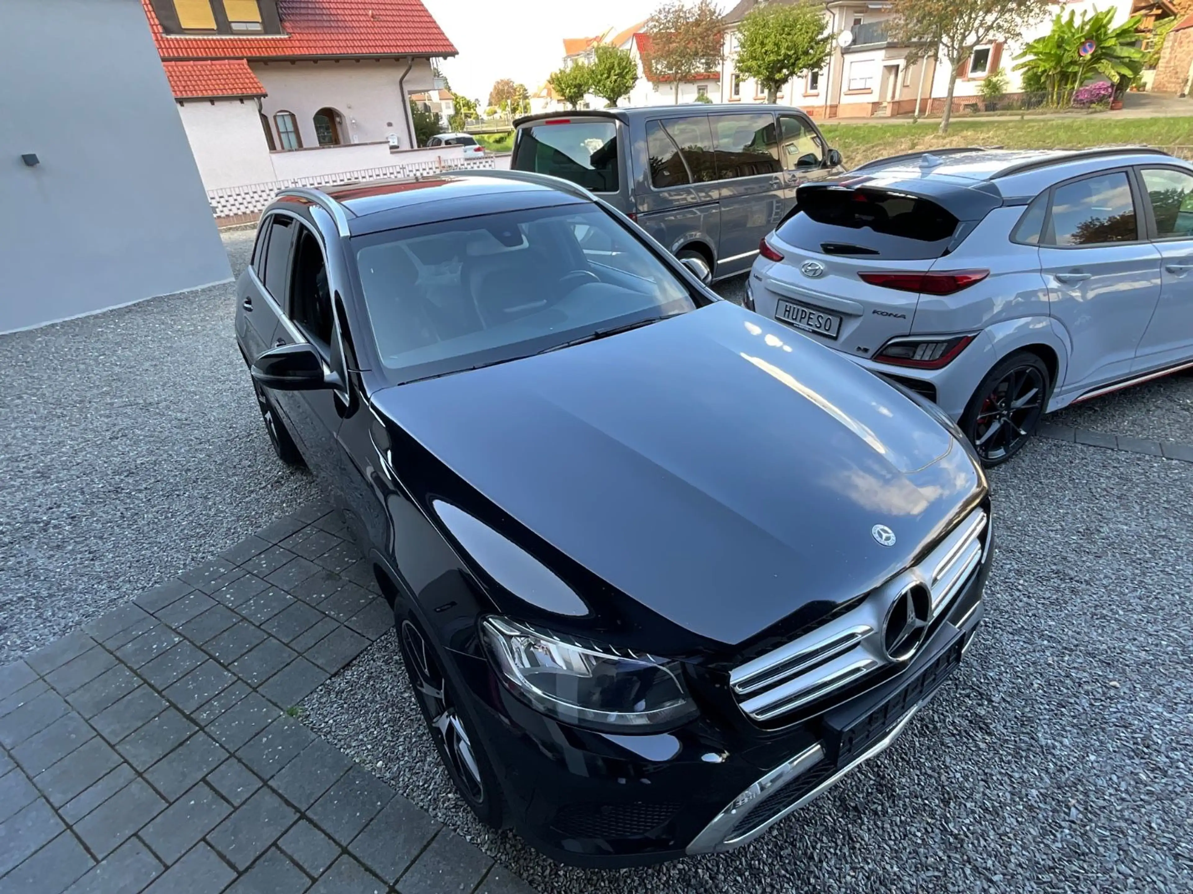 Mercedes-Benz GLC 250 d 4Matic Pano Standheizung AHK — photo 9