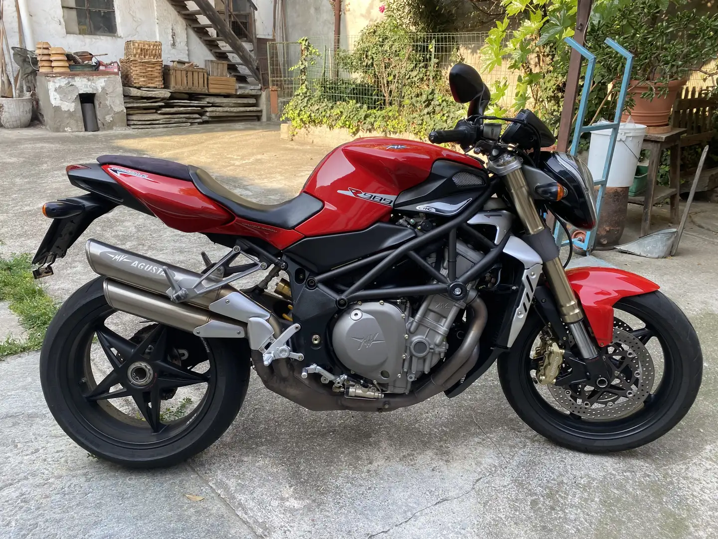 MV Agusta Brutale 989 R - 2