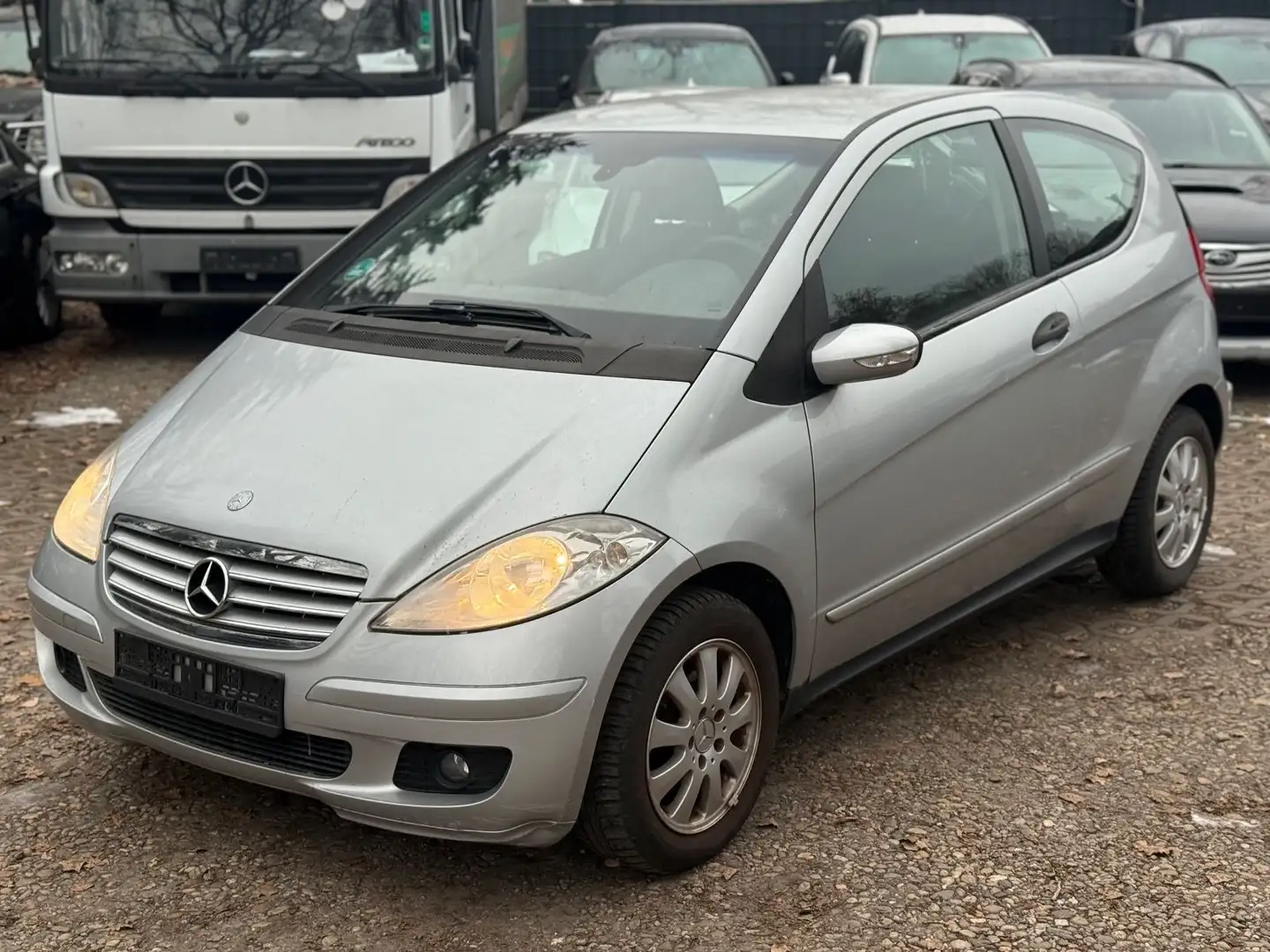 Mercedes-Benz A 150 //*KLIMA*//*SH*//*ALU*//*TÜV & SERVICE* Silber - 1