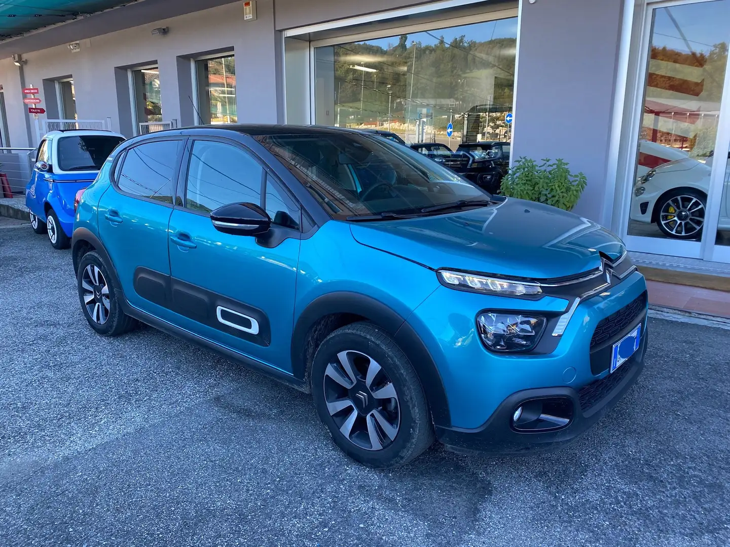 Citroen C3 1.2 Puretech Shine Blu/Azzurro - 2