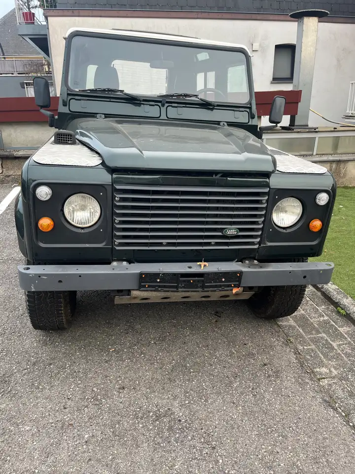 Land Rover Defender 90 Tdi, foto 2