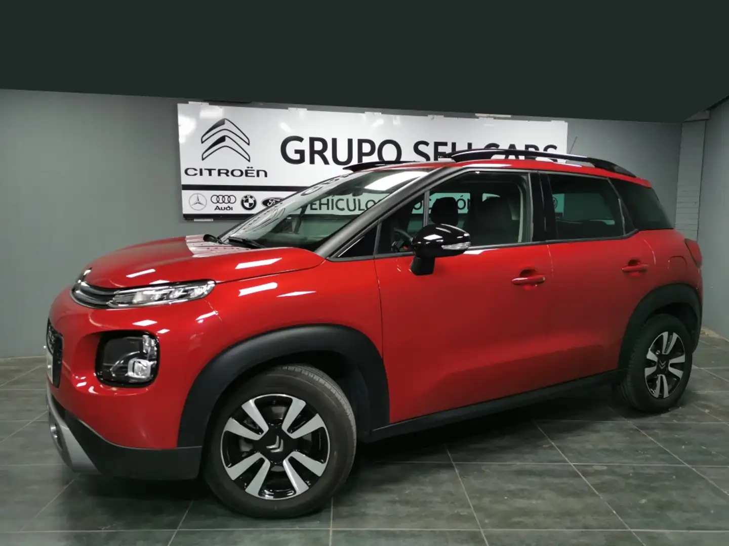 Citroen C3 Aircross Puretech S&S Feel 110 Rojo - 2