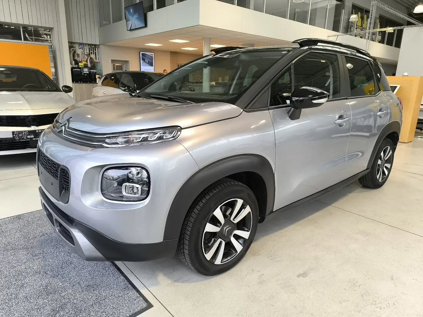 Citroen C3 Aircross 1.2TURBO*Navi*Parksens.A*CruisC*Trekhaak*ApplCP*.. Argent - 1