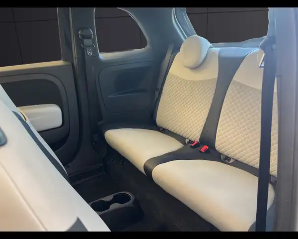 Fiat 500 view 15