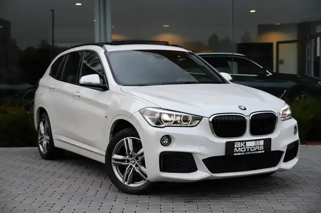 BMW X1 sDrive18i M Sport -PANO-CRUISE-LEDER-TREKHAAK-LED