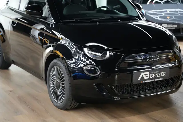 Fiat 500 view 2