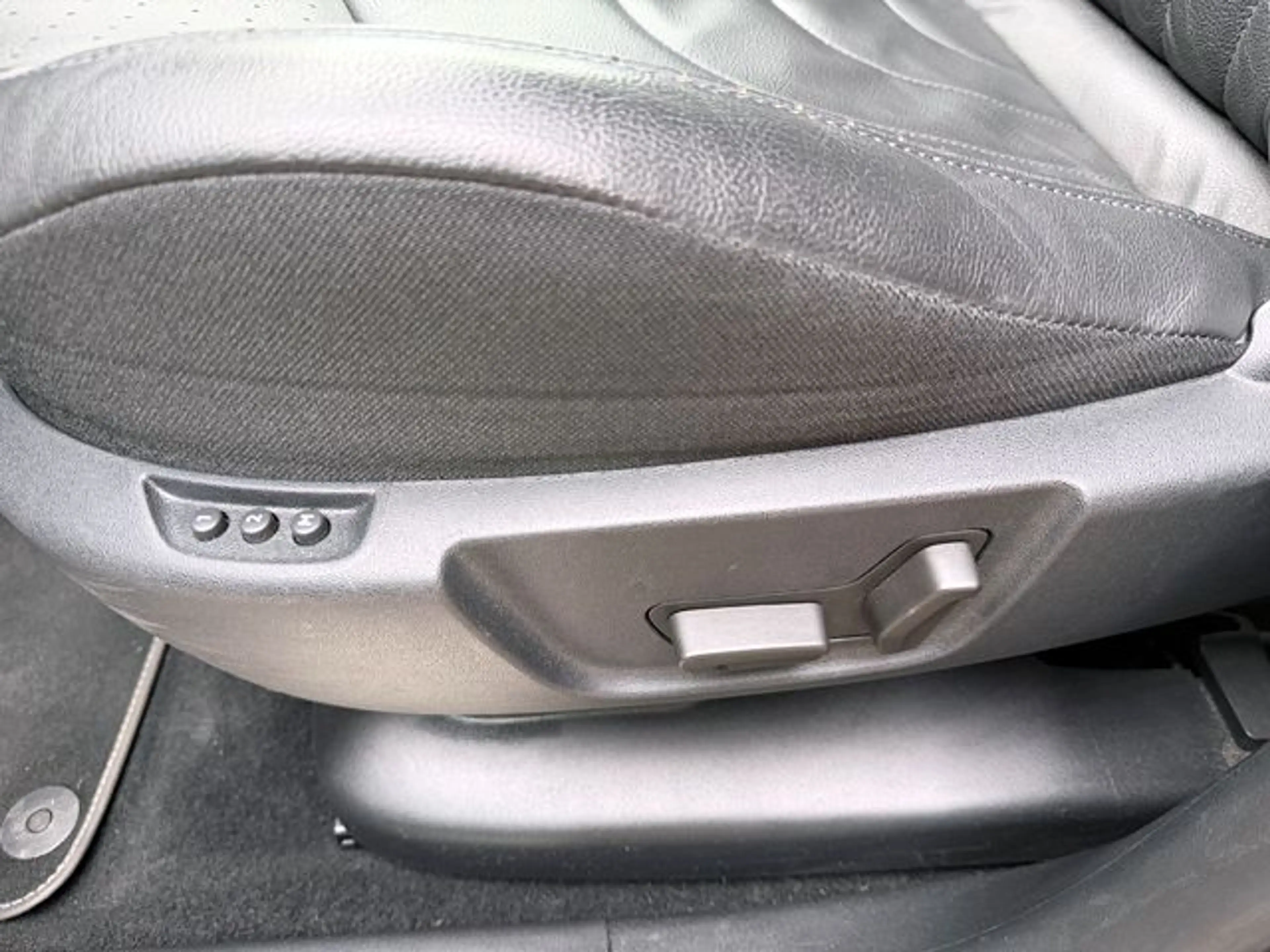 Citroen Grand C4 Picasso Grand Spacetourer Navi/ACC/Xenon/Leder/RFK/Pan — photo 14
