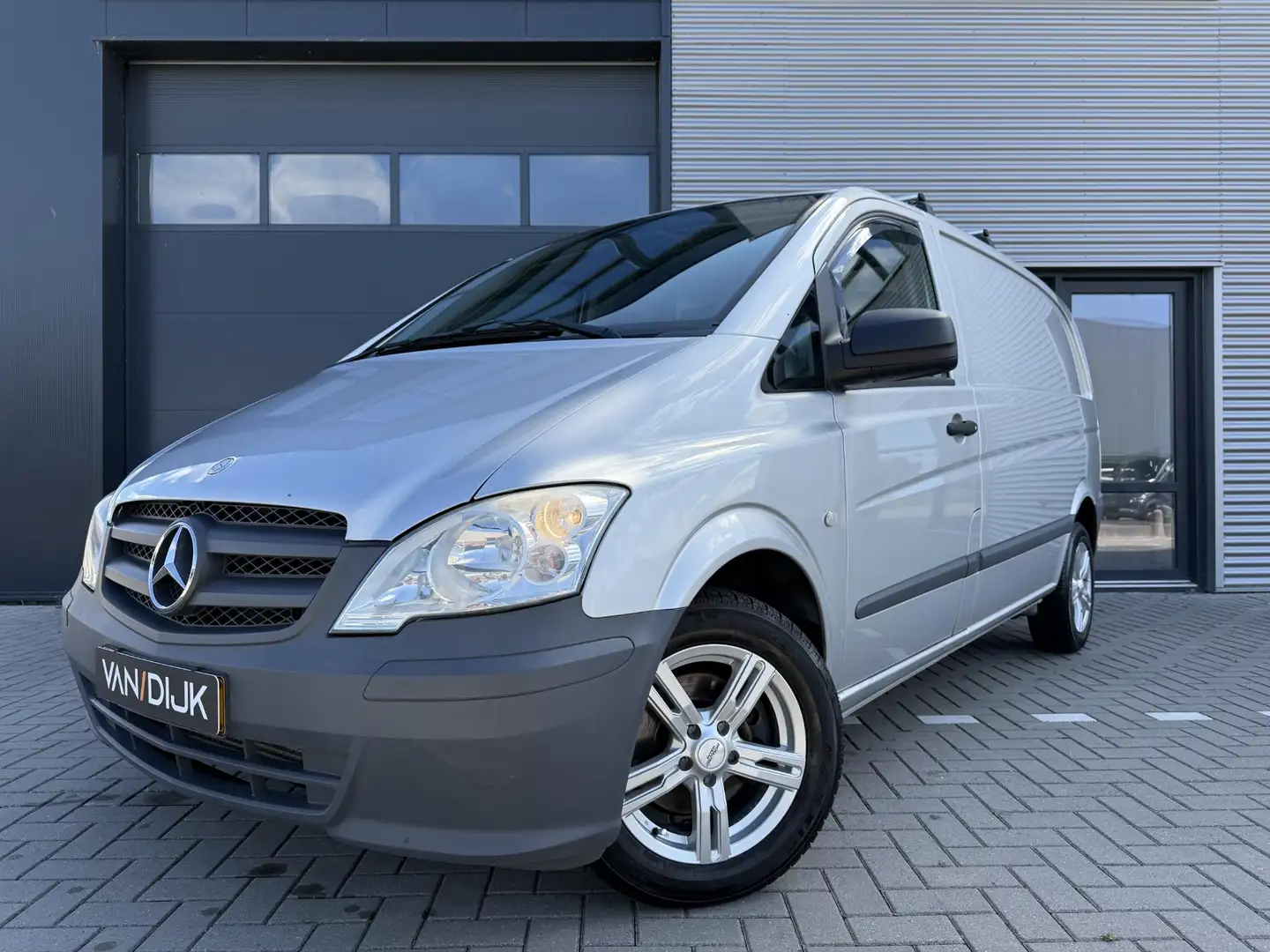 Mercedes-Benz Vito 110 CDI 320 Functional ✓Marge Auto ✓Airco ✓Elektri Grijs - 2