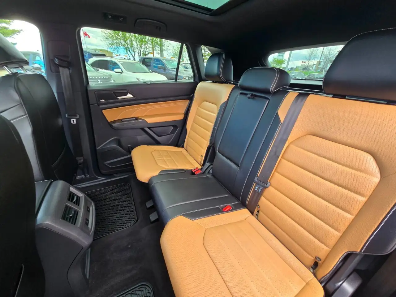 Volkswagen Atlas снимка Volkswagen Atlas