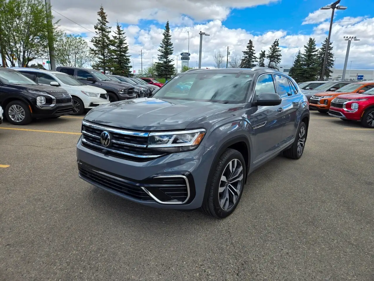 Volkswagen Atlas снимка Volkswagen Atlas