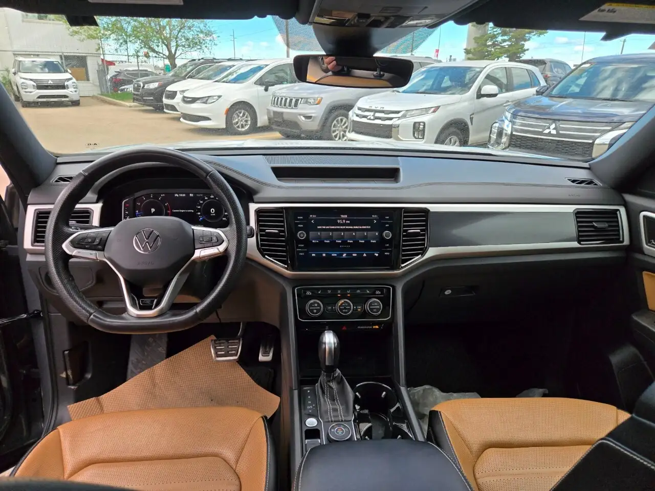 Volkswagen Atlas снимка Volkswagen Atlas