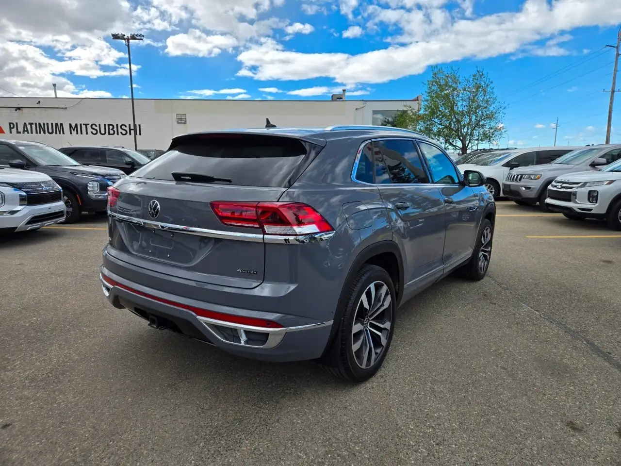 Volkswagen Atlas снимка Volkswagen Atlas