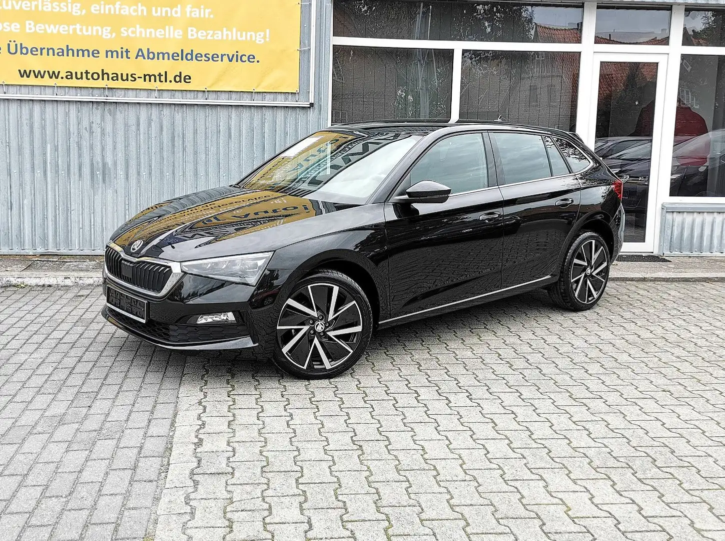 Skoda Scala 81kW Style DSG App ACC Beheiz.Lenk 18Zoll Schwarz - 1