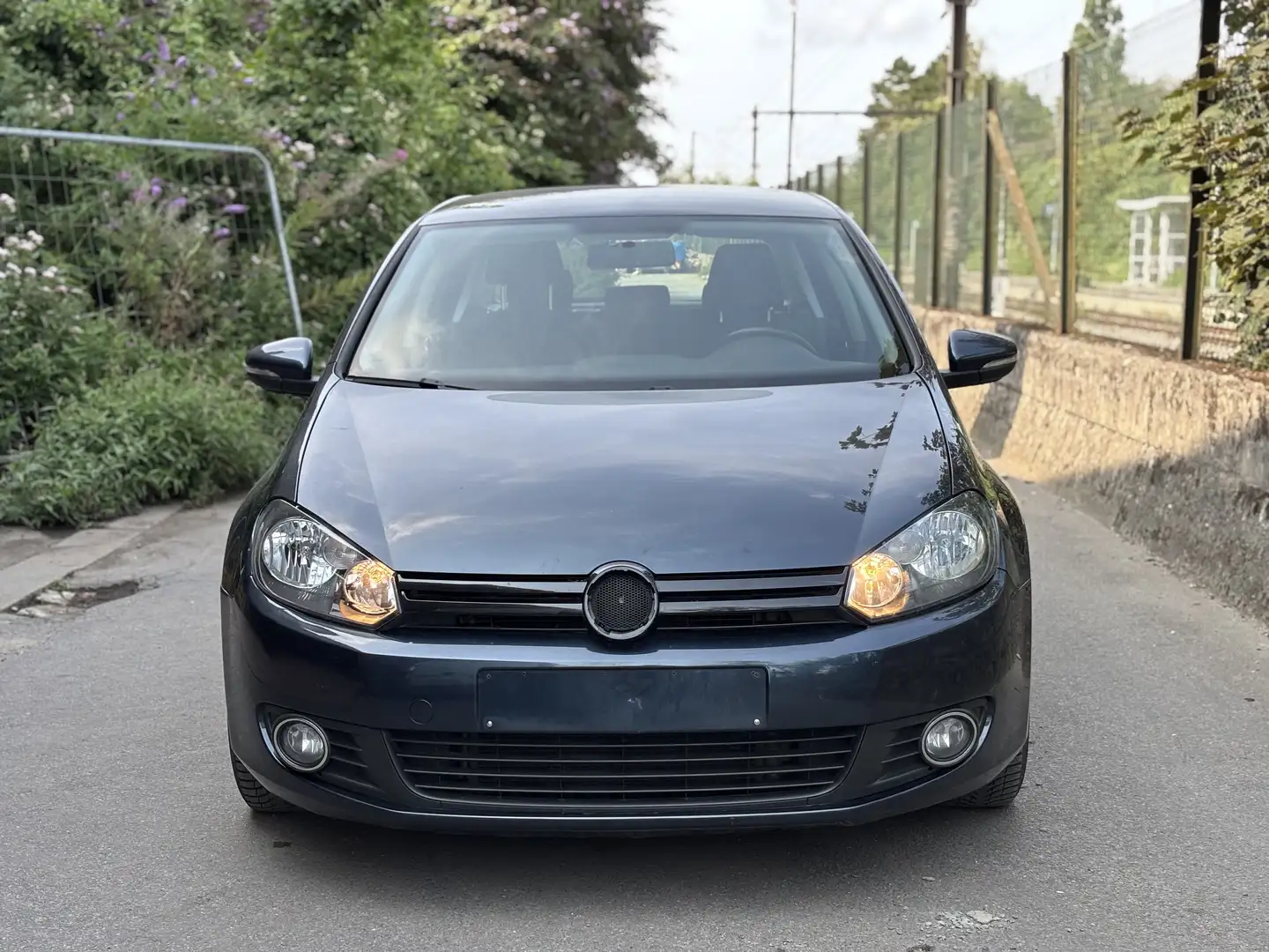 Volkswagen Golf 1.6 CR TDi Trendline DPF Bleu - 2
