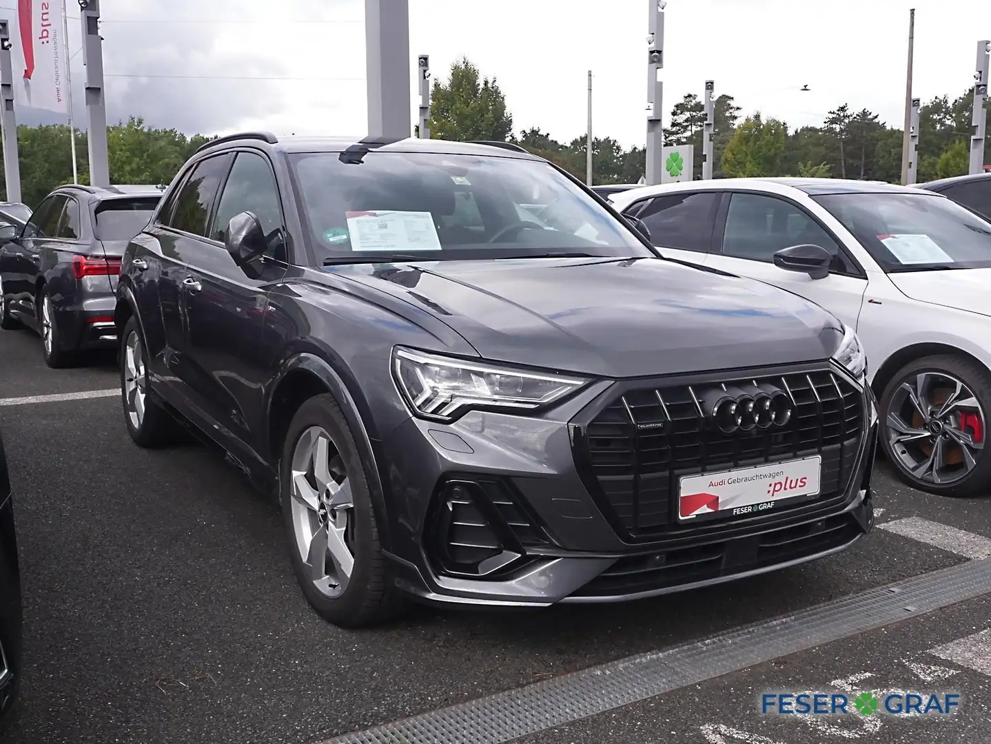 Audi Q3 S line 40 TDI qu. AHK Matrix 360° Sonos ACC Grau - 2
