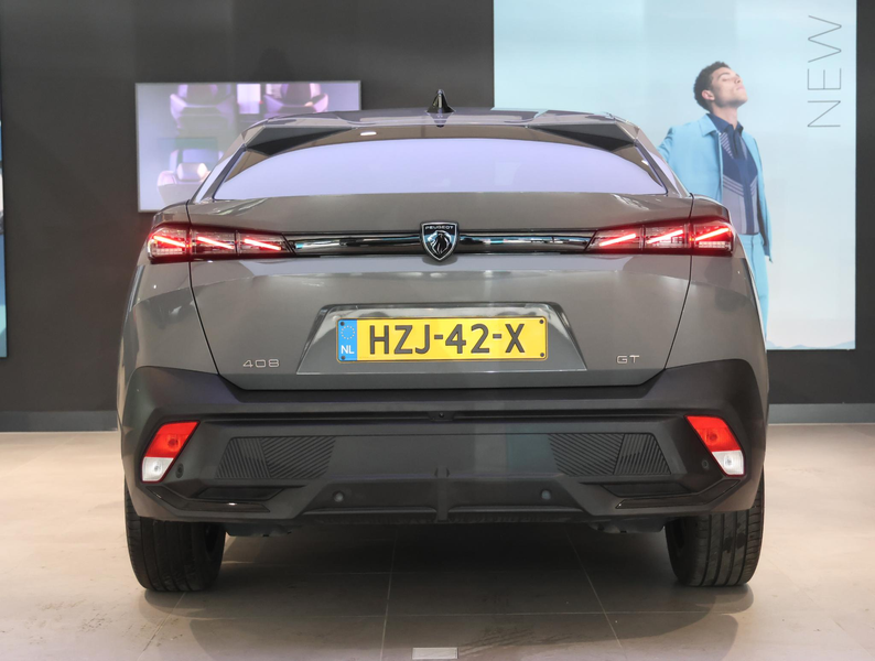 Peugeot 408 GT Hybrid 145 pk Automaat | 360' Camera | Dodehoek — photo 11
