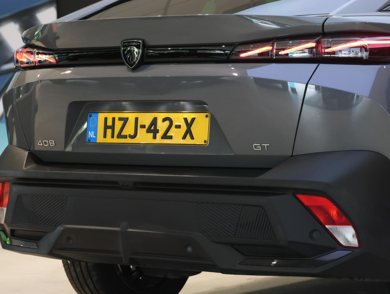 Peugeot 408 GT Hybrid 145 pk Automaat | 360' Camera | Dodehoek — photo 10
