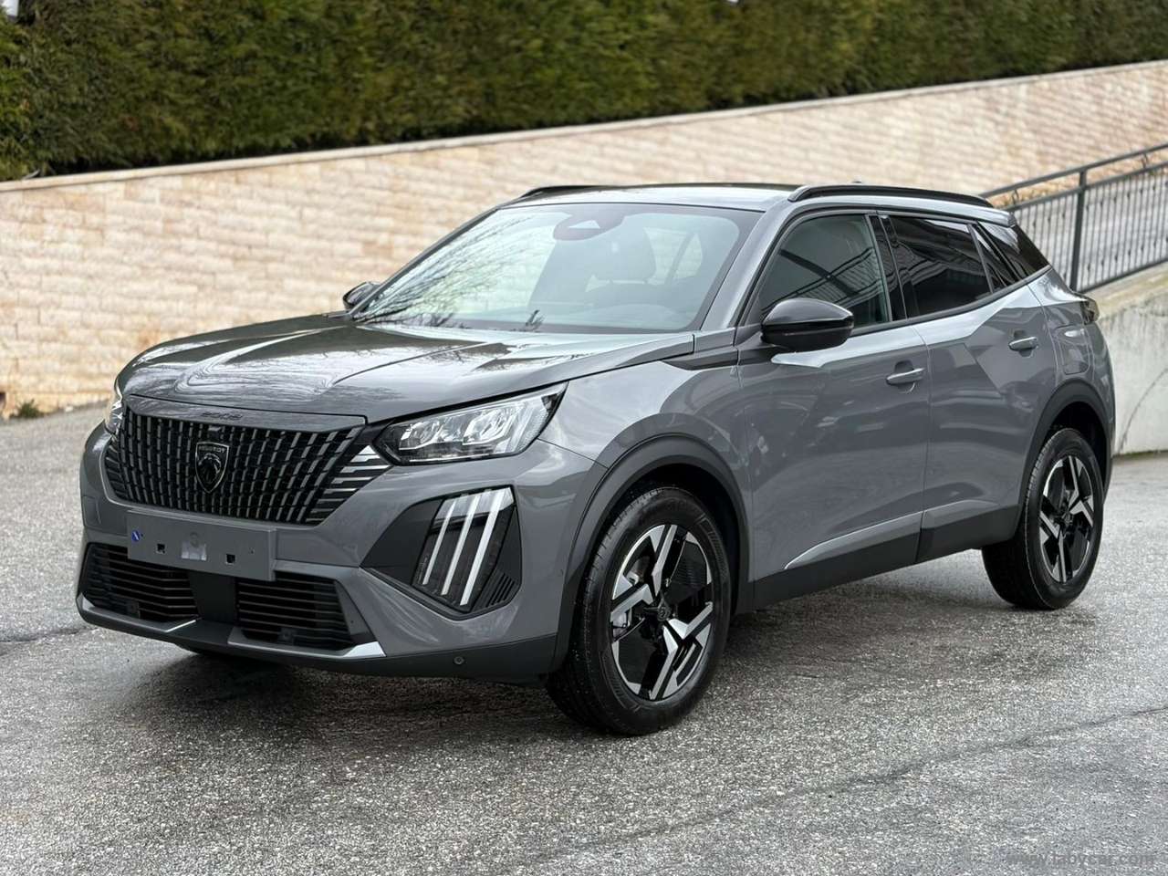Peugeot 2008 PureTech 100 S&S Allure