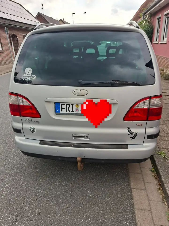 Ford Galaxy TDI Aut. Ghia, foto 2
