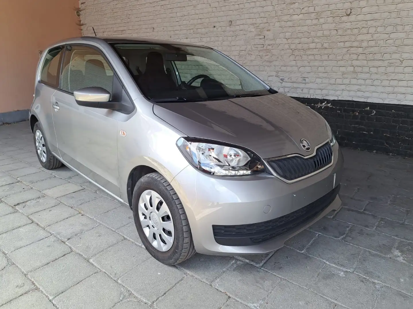 Skoda Citigo 1.0i GreenTec Ambition 12 mois de garantie Gris - 2