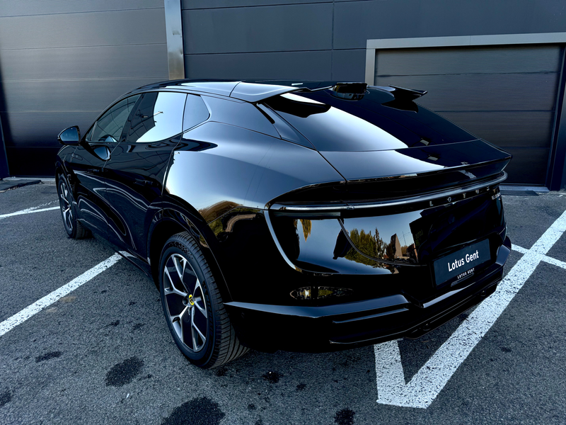 Lotus Eletre 600 - STELLAR ZWART - JASPER PU — photo 8