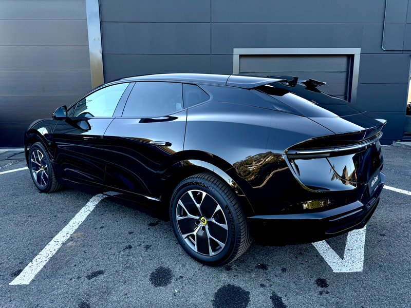 Lotus Eletre 600 - STELLAR ZWART - JASPER PU — photo 7