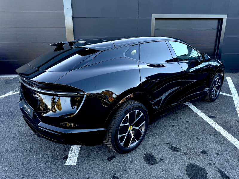 Lotus Eletre 600 - STELLAR ZWART - JASPER PU — photo 6