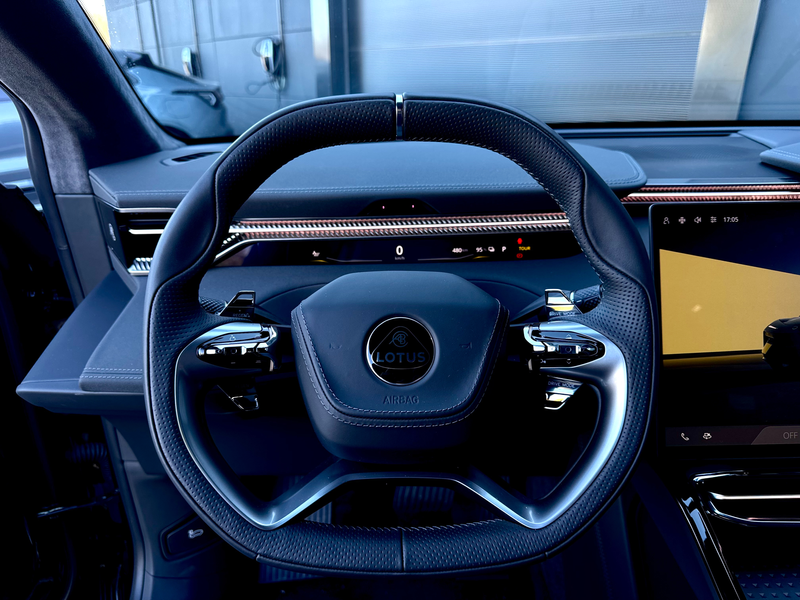 Lotus Eletre 600 - STELLAR ZWART - JASPER PU — photo 11