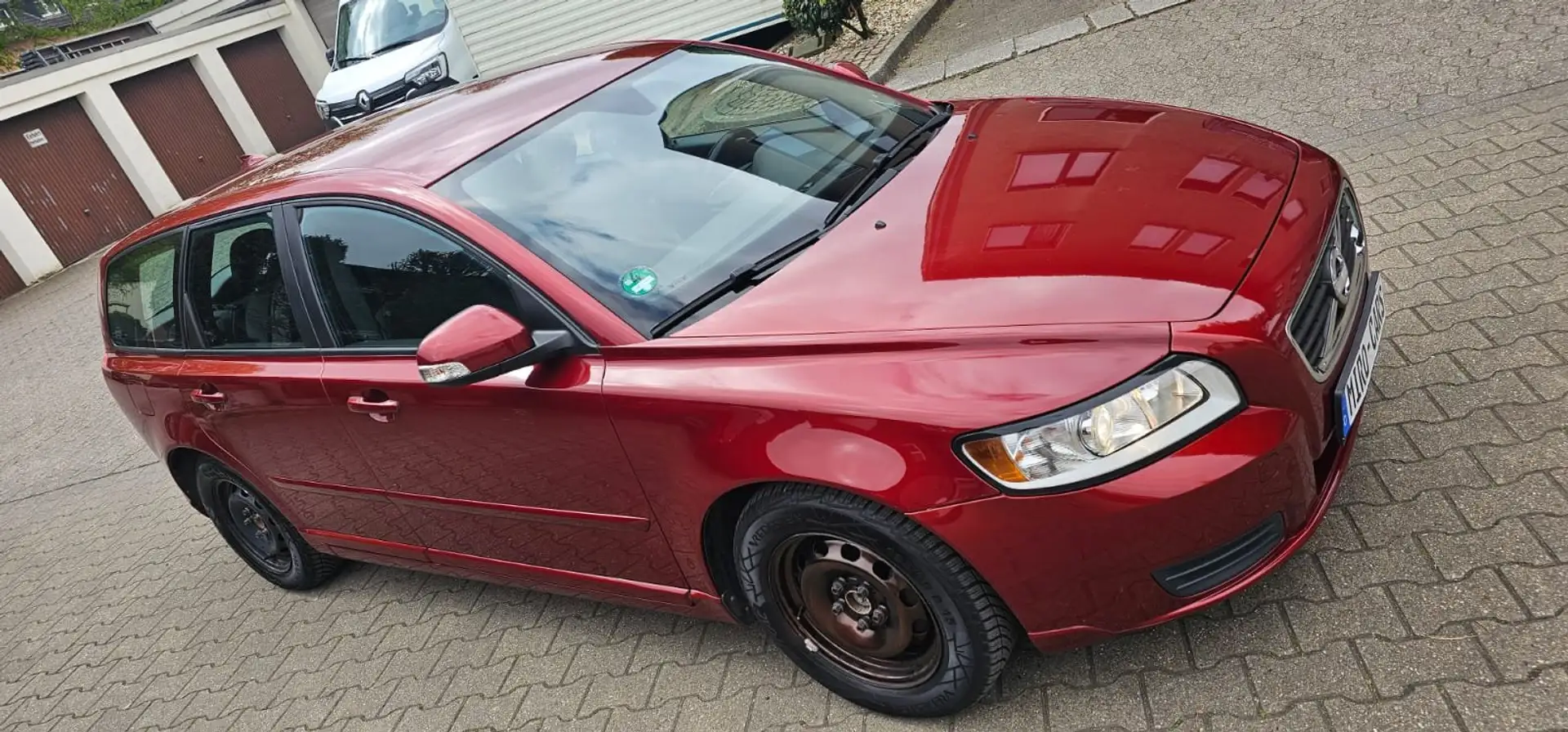 Volvo V50 1.6D DPF DRIVe Momentum Rojo - 2