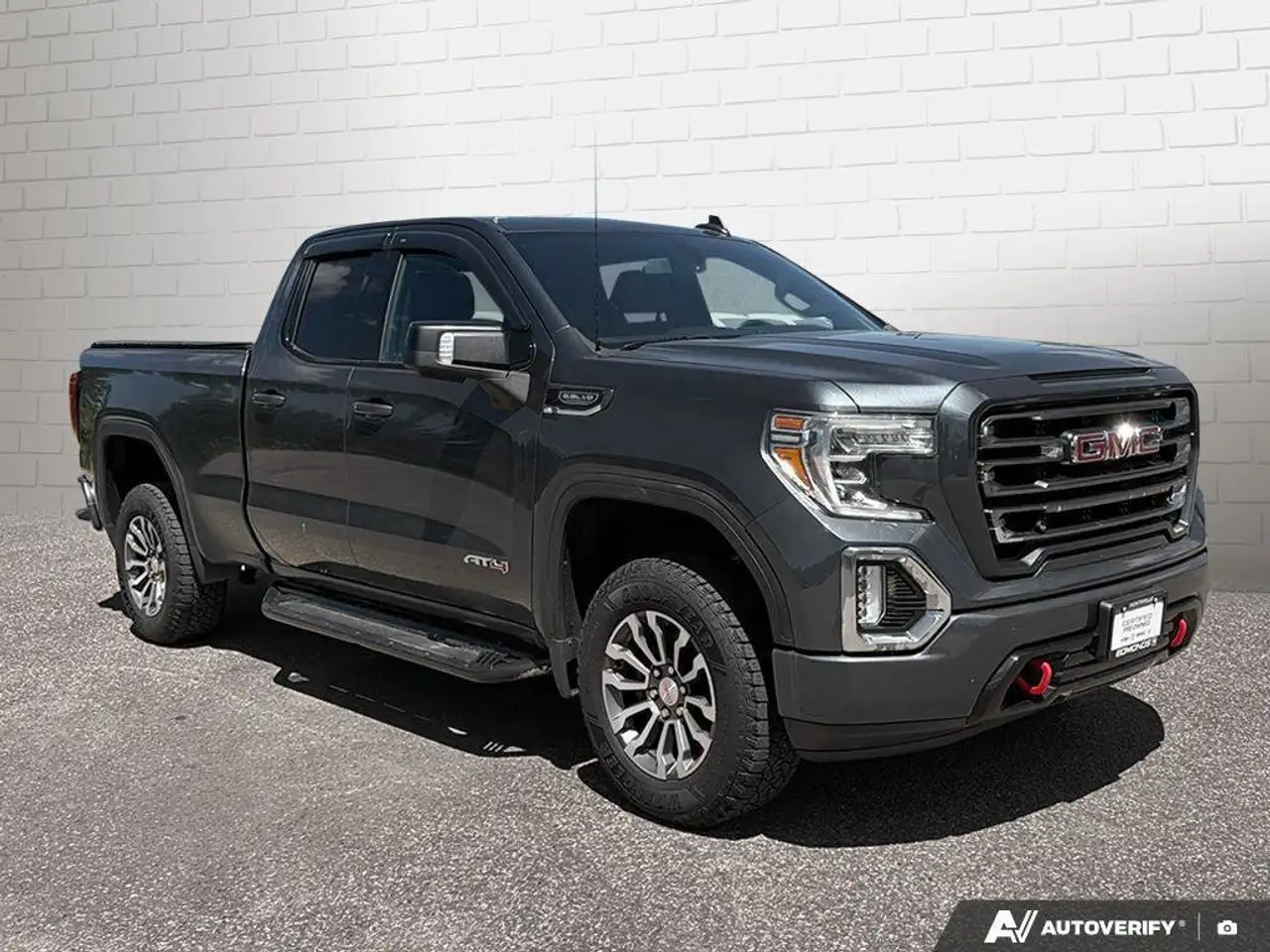 GMC Sierra 1500 снимка GMC Sierra 1500